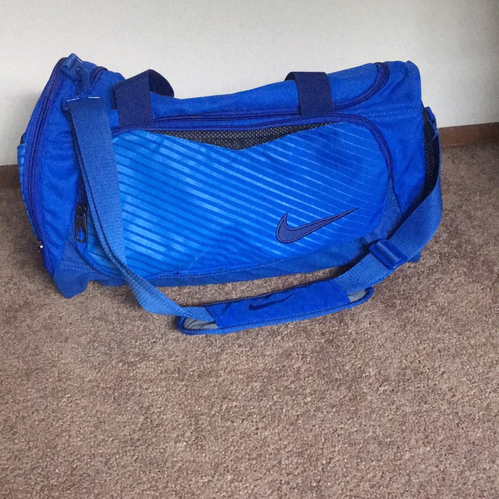 Nike duffle bag